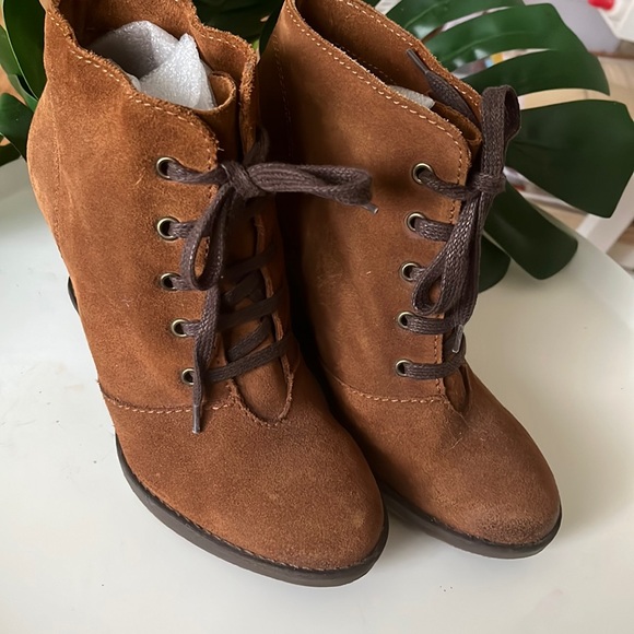 Mango Shoes - Mango leather boots 🍂